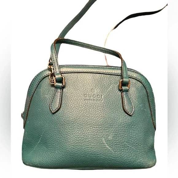 Gucci Barcelona leather handbag Loewe
Green in Leather - Picture 3 of 7